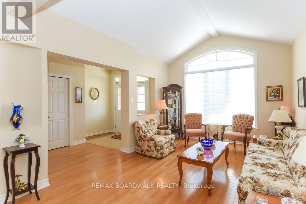 1861 MICKELBERRY CRESCENT - 7