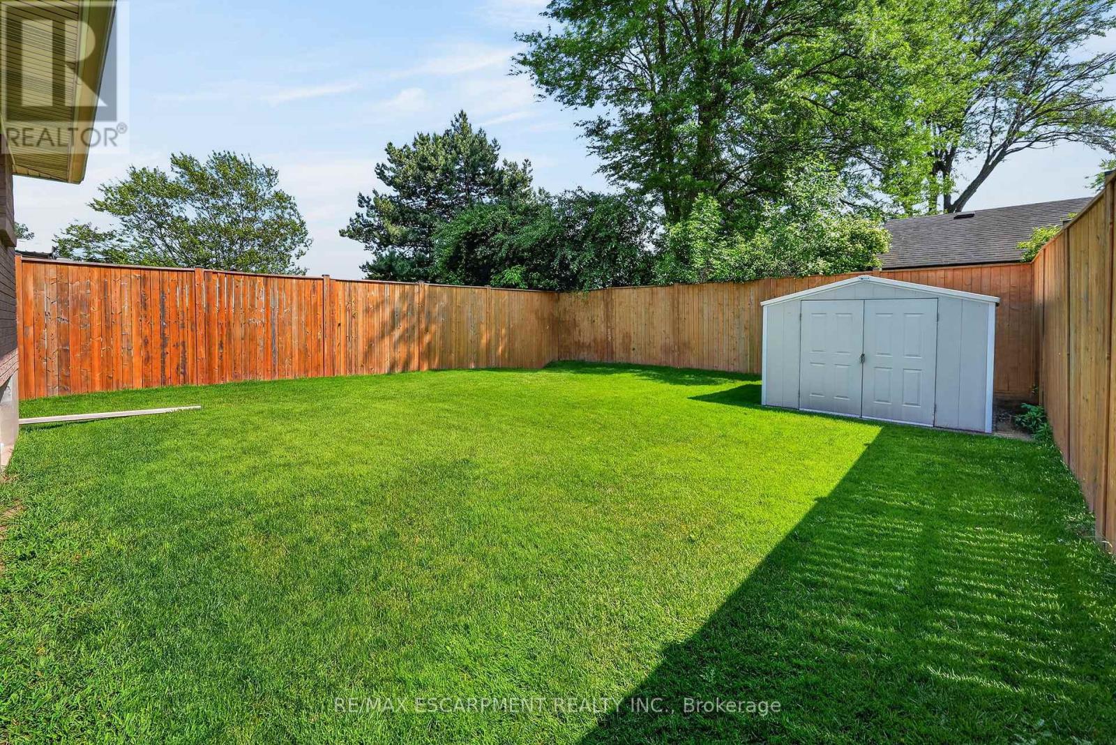 6444 ARMSTRONG DRIVE - 20