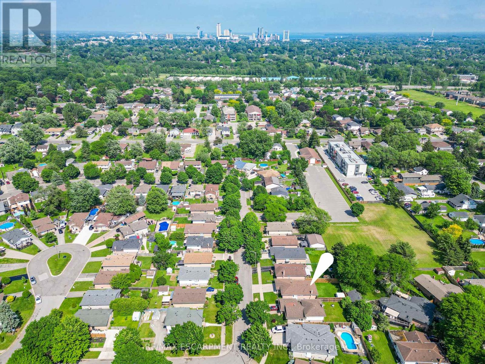 6444 ARMSTRONG DRIVE - 22