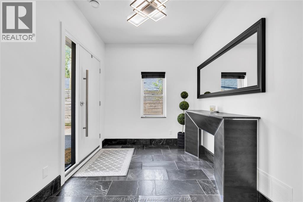 1674 CAILLE AVENUE more photos