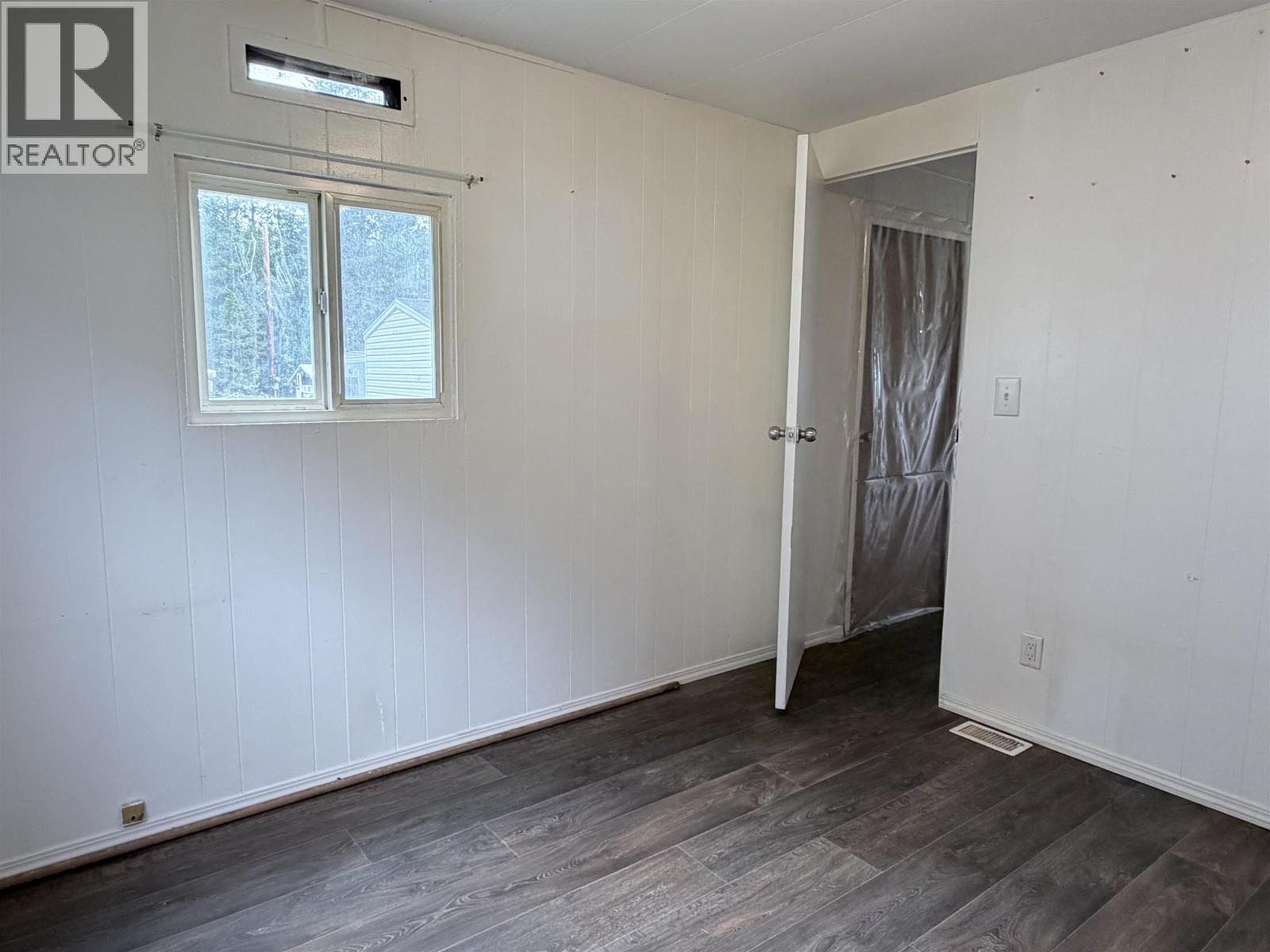 #13 3028 PIGEON ROAD - 24