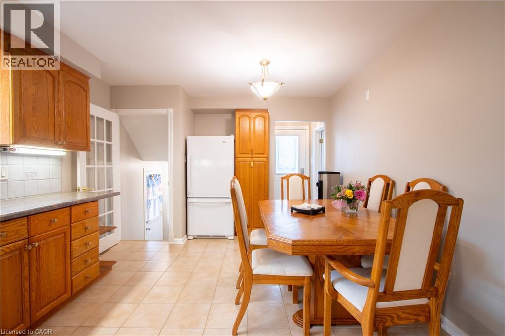 652 UPPER WENTWORTH Street - 4