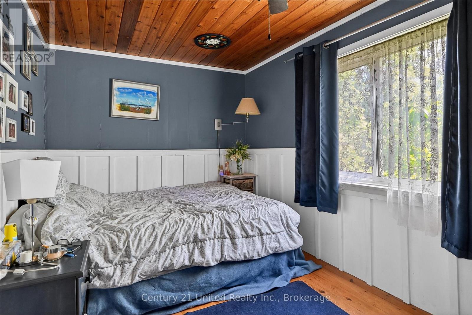 90 BOWEN ROAD - 18