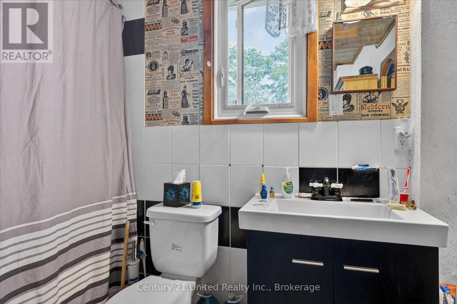 90 BOWEN ROAD - 20