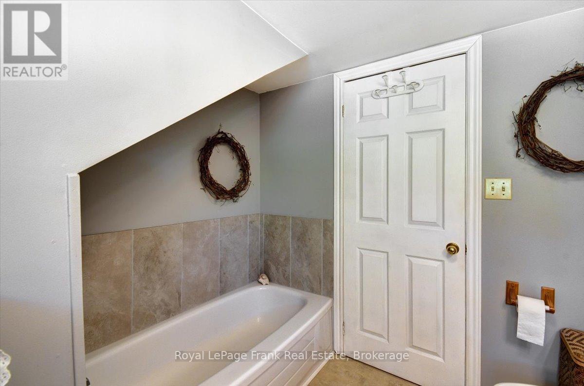 2523 OLD HASTINGS ROAD - 37