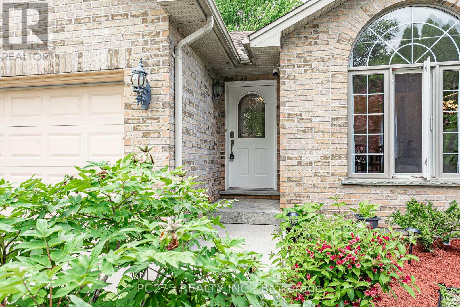 27 JASMINE DRIVE - 4