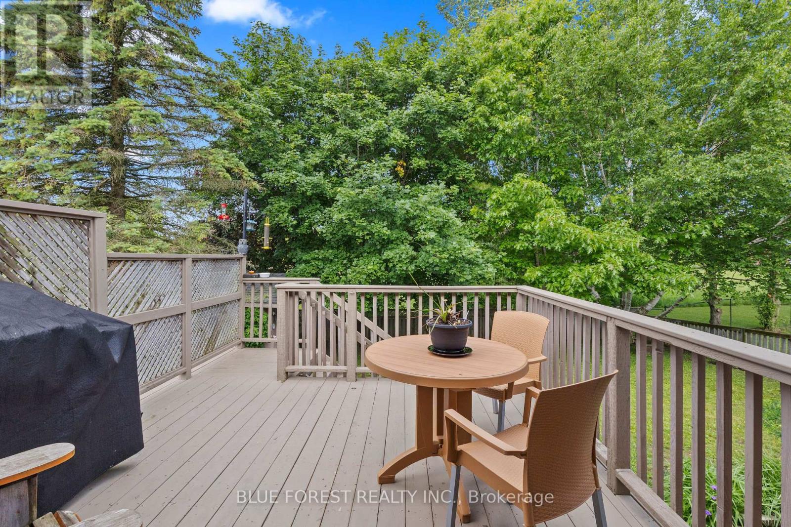 29 VILLAGE GATE CRESCENT - 34