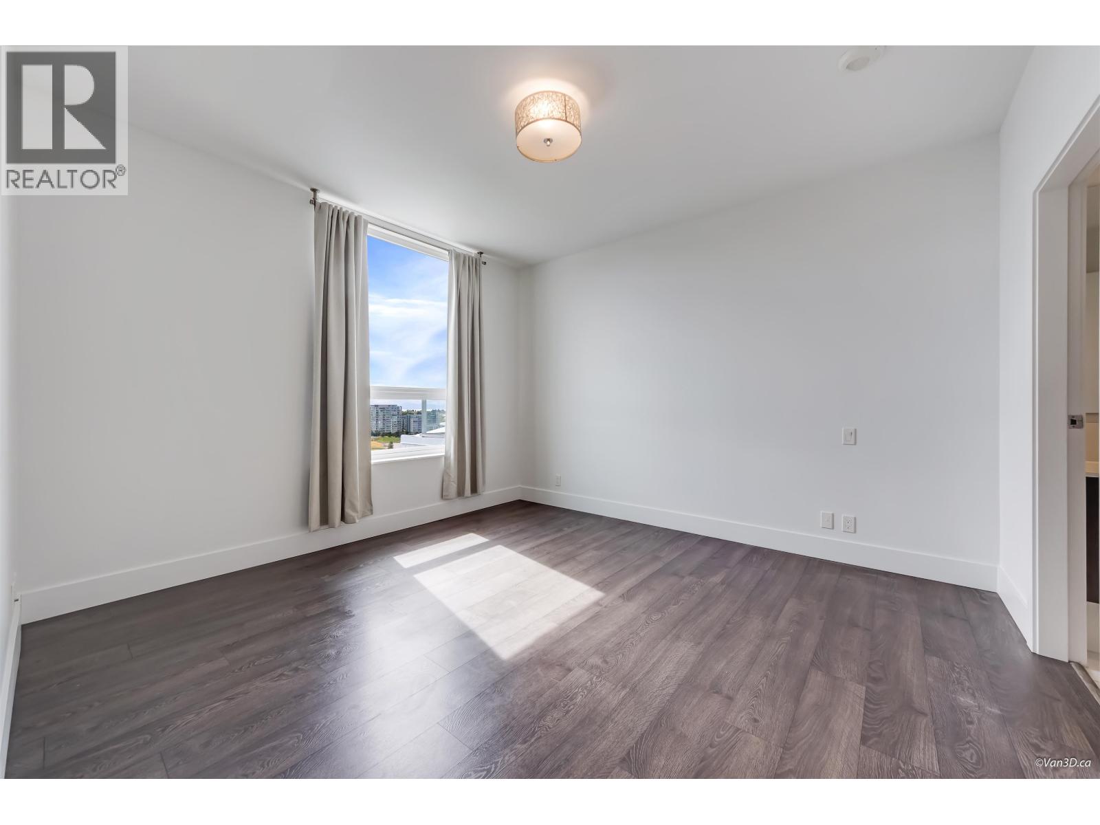 #1501-5508 HOLLYBRIDGE Way, Richmond