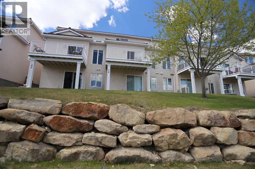 78 Hamptons Link NW — photo 27