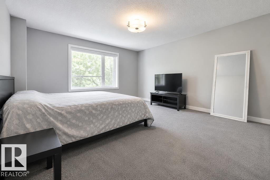 7202 98 ST NW - 13
