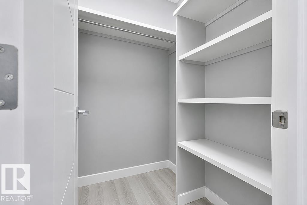 7202 98 ST NW - 11