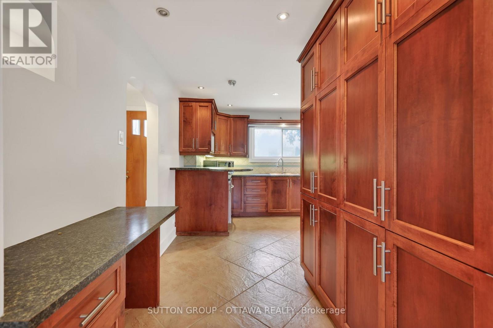 93 ONTARIO STREET - 10