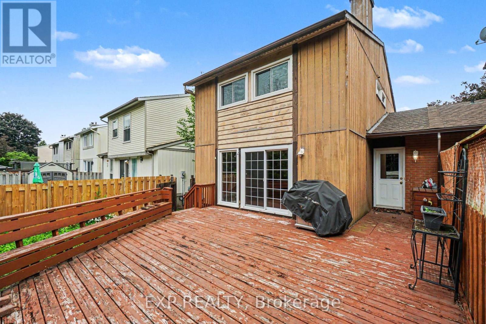 82 SHERWAY DRIVE - 26