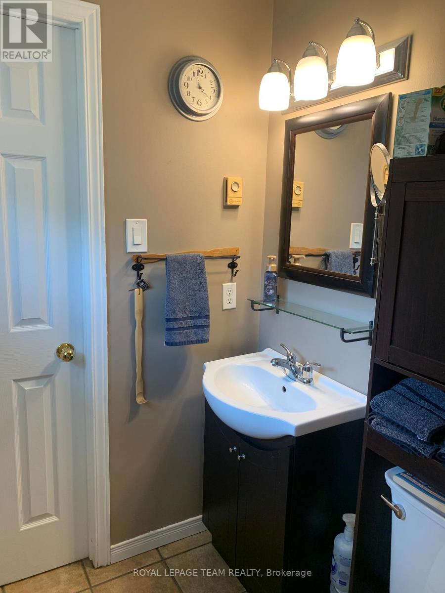 690 LIMERICK ROAD - 5