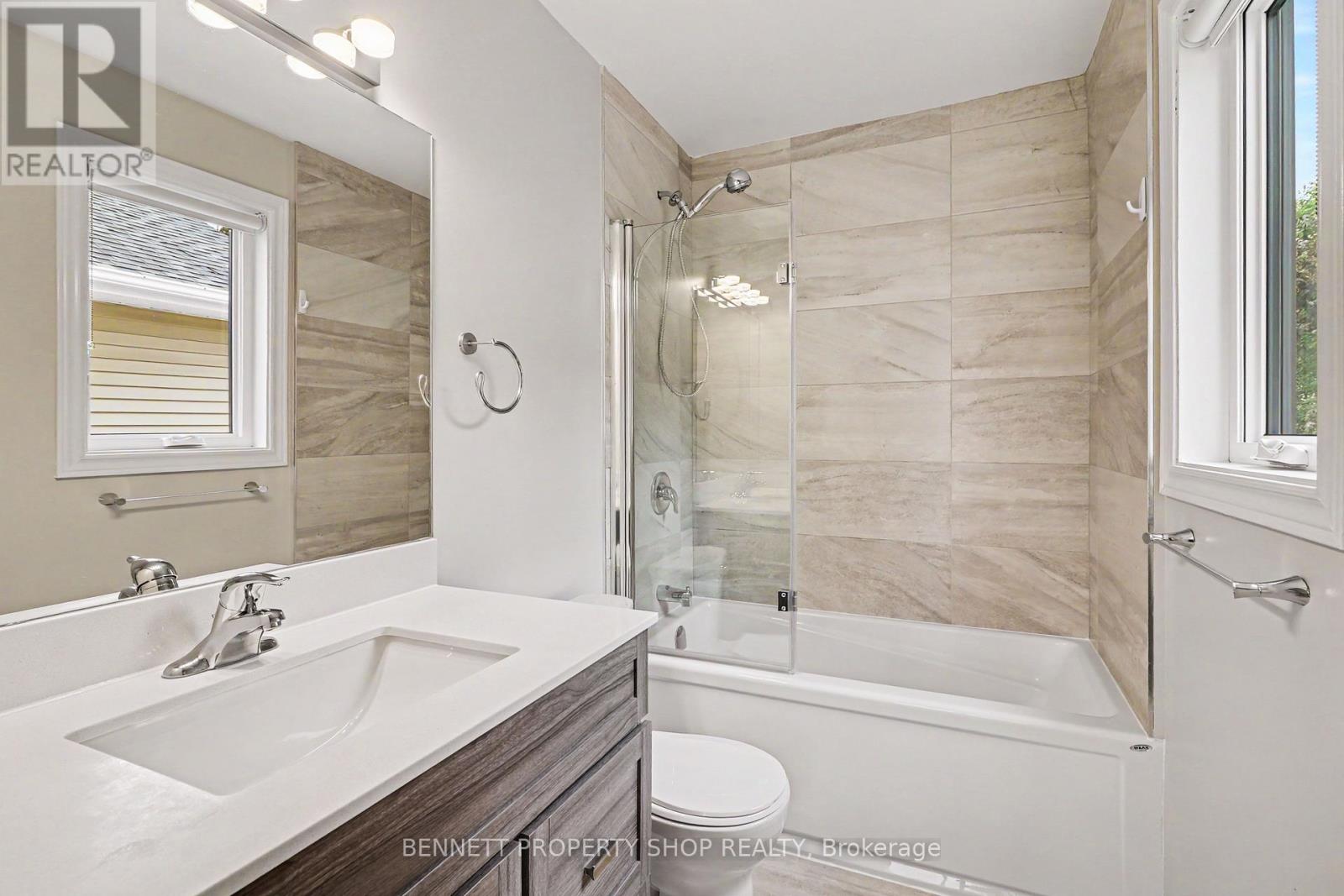 3 Bed, 4 Bath House for Sale in Ottawa – 1474 DELIA CRESCENT, Ottawa – MLS# X13434480 - Image 15
