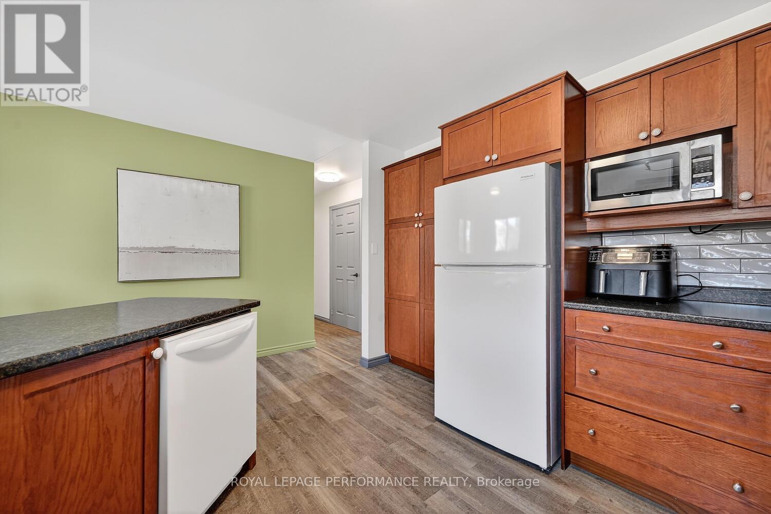 107 LORNE STREET - 17