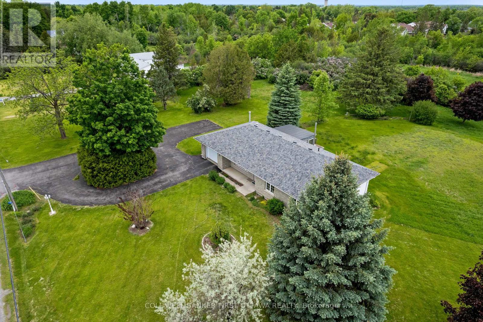 363 NAPOLEON STREET - 1