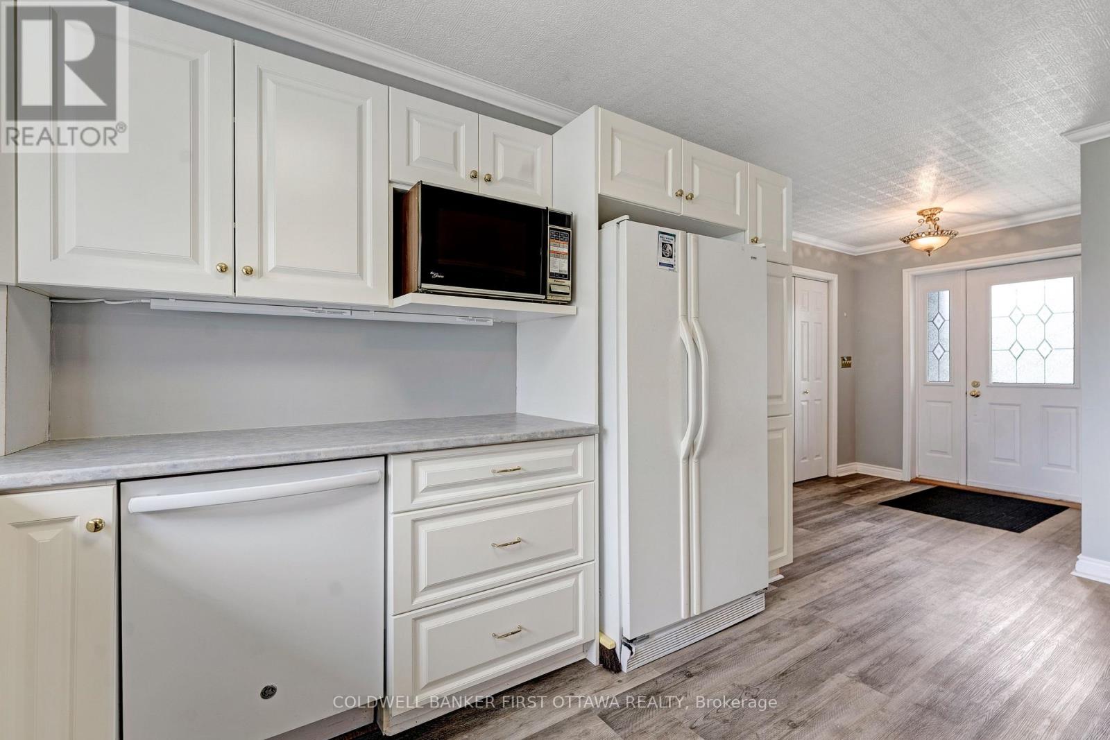 363 NAPOLEON STREET - 20
