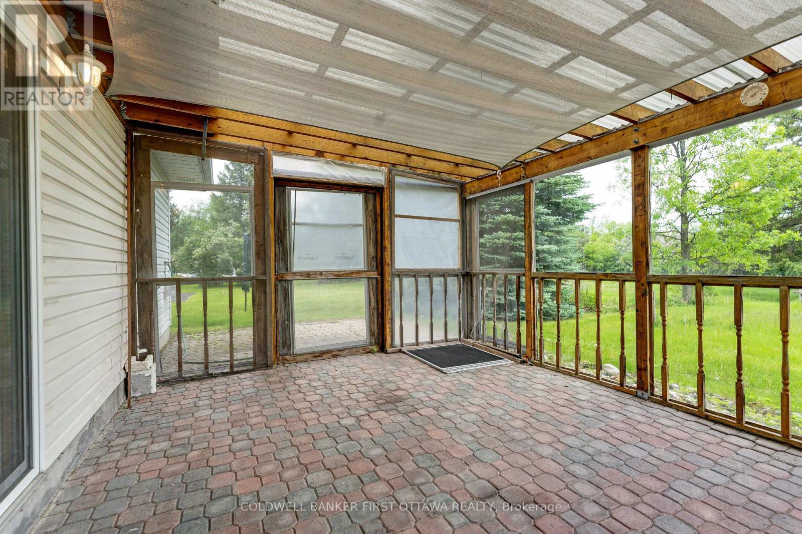 363 NAPOLEON STREET - 23