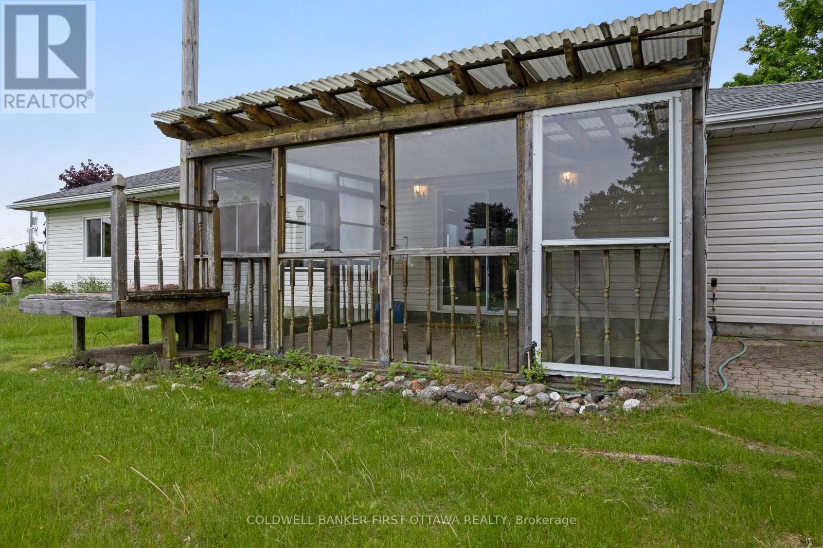 363 NAPOLEON STREET - 45