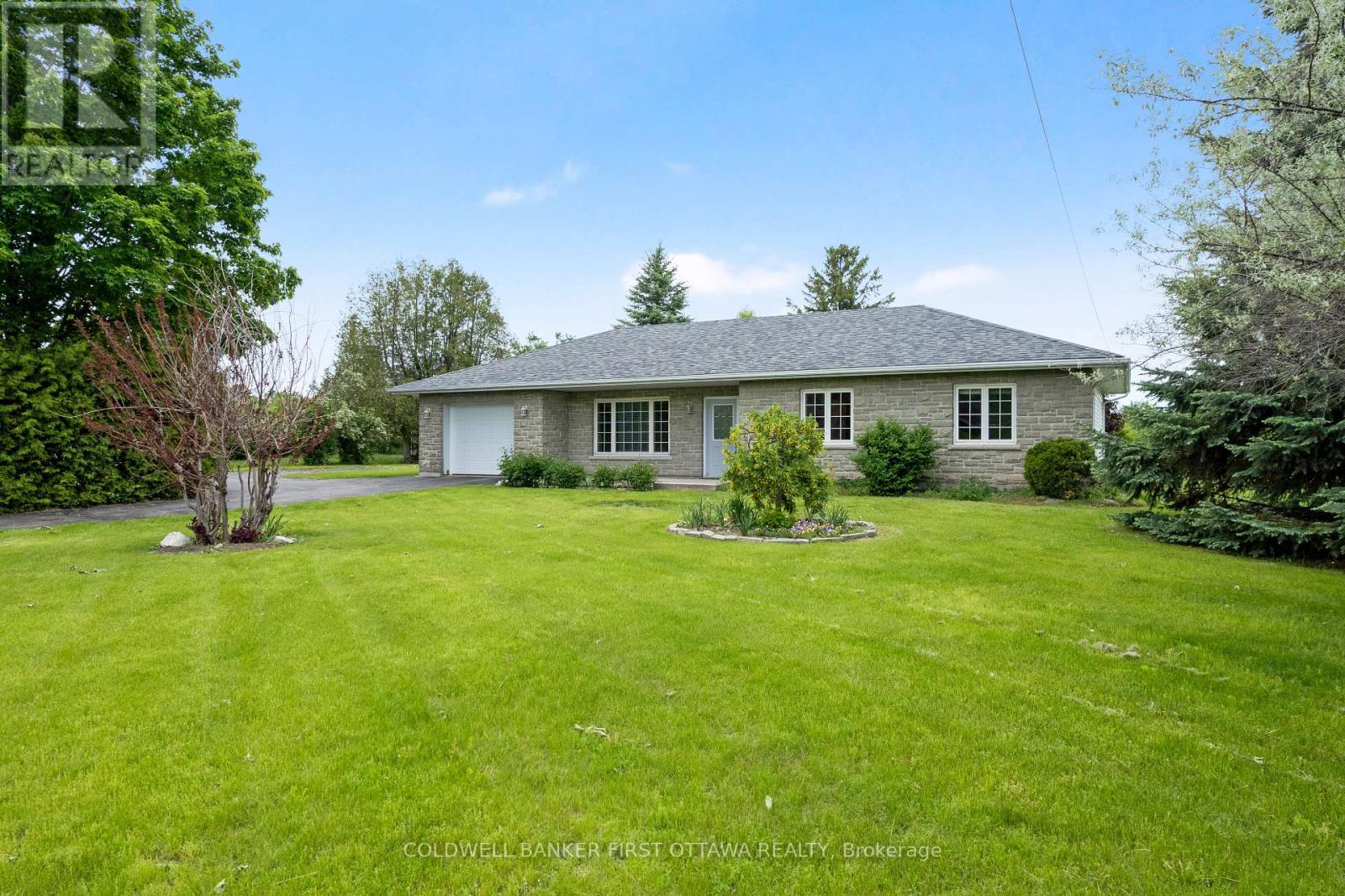 363 NAPOLEON STREET - 6