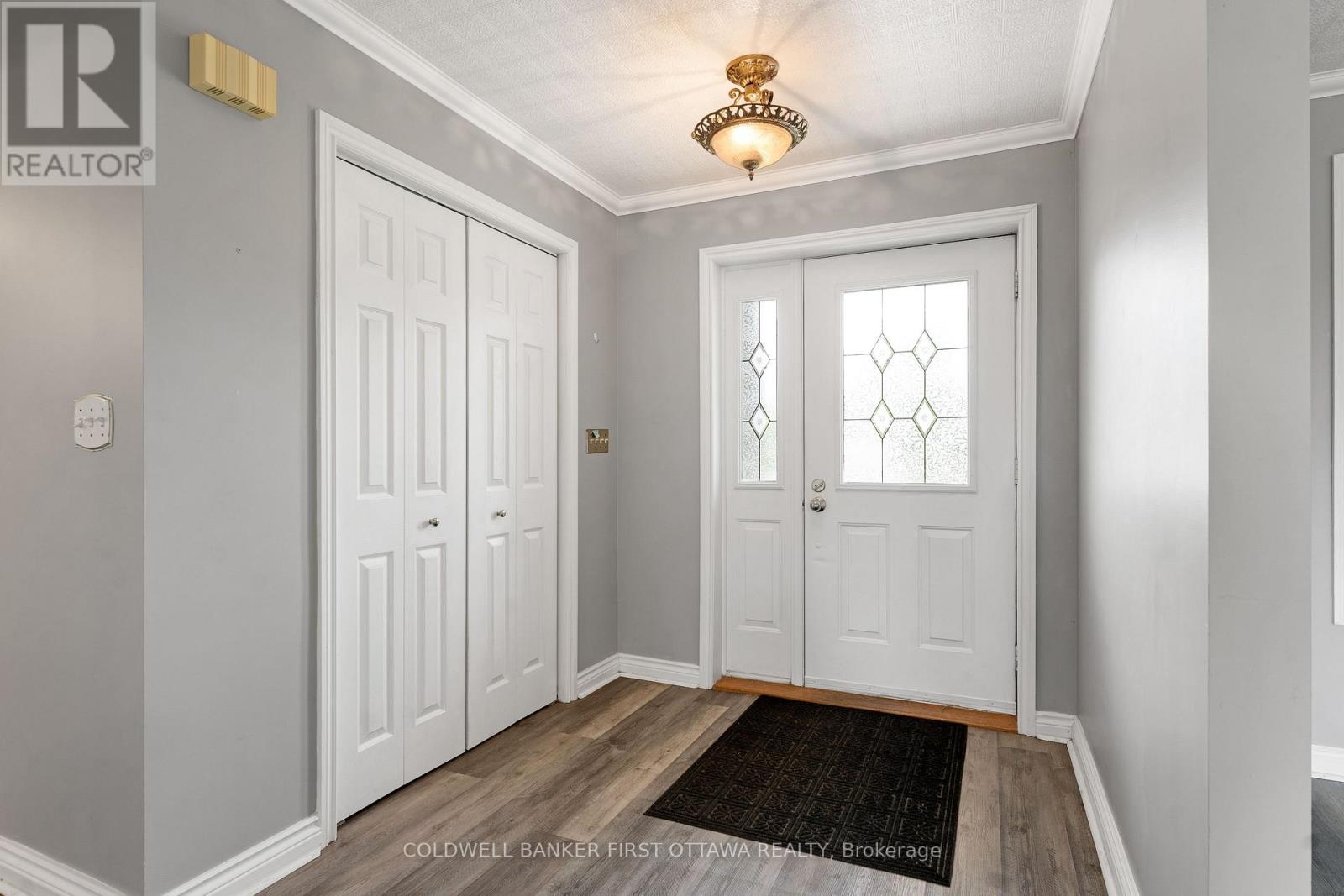 363 NAPOLEON STREET - 8