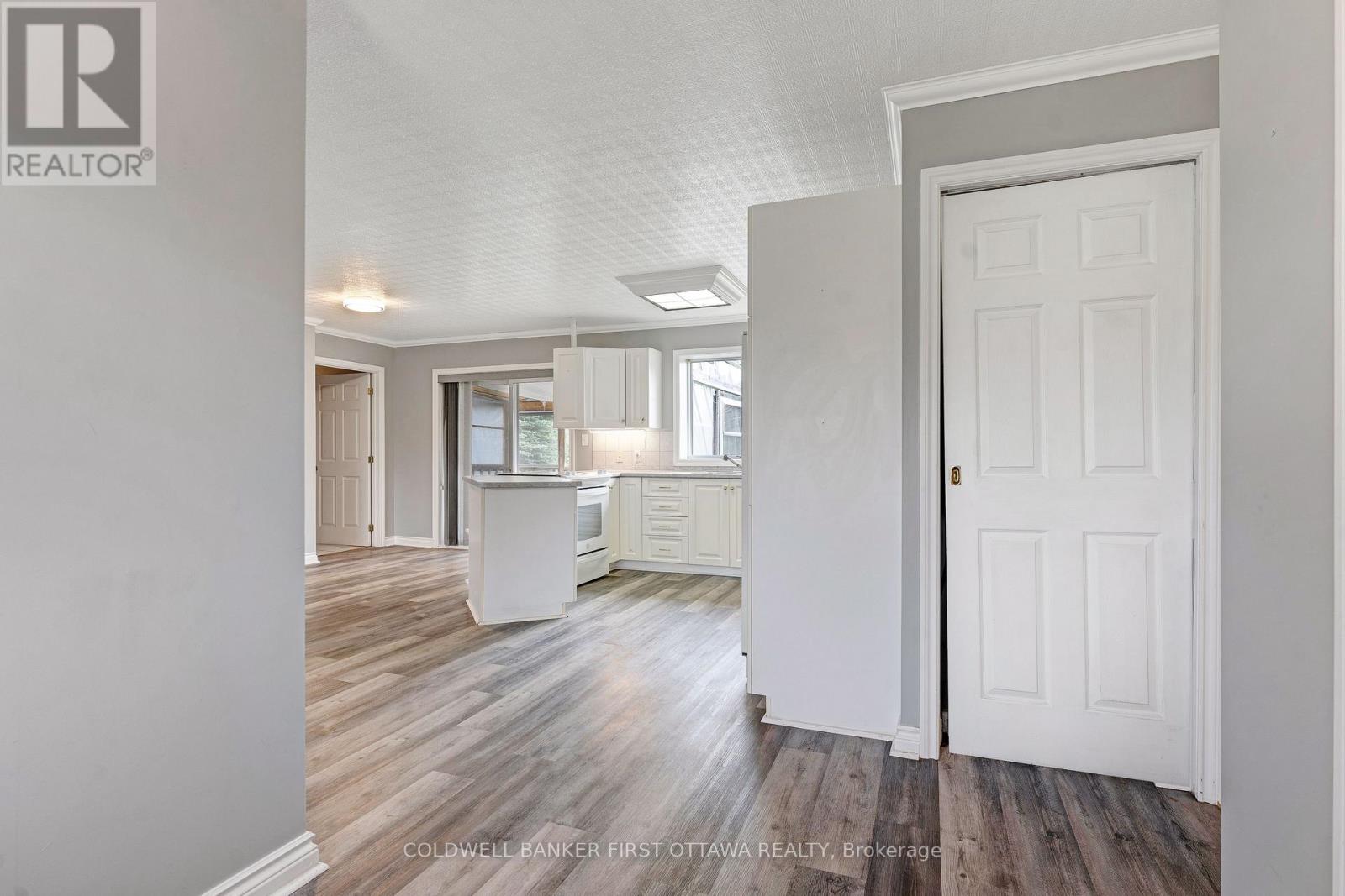 363 NAPOLEON STREET - 9