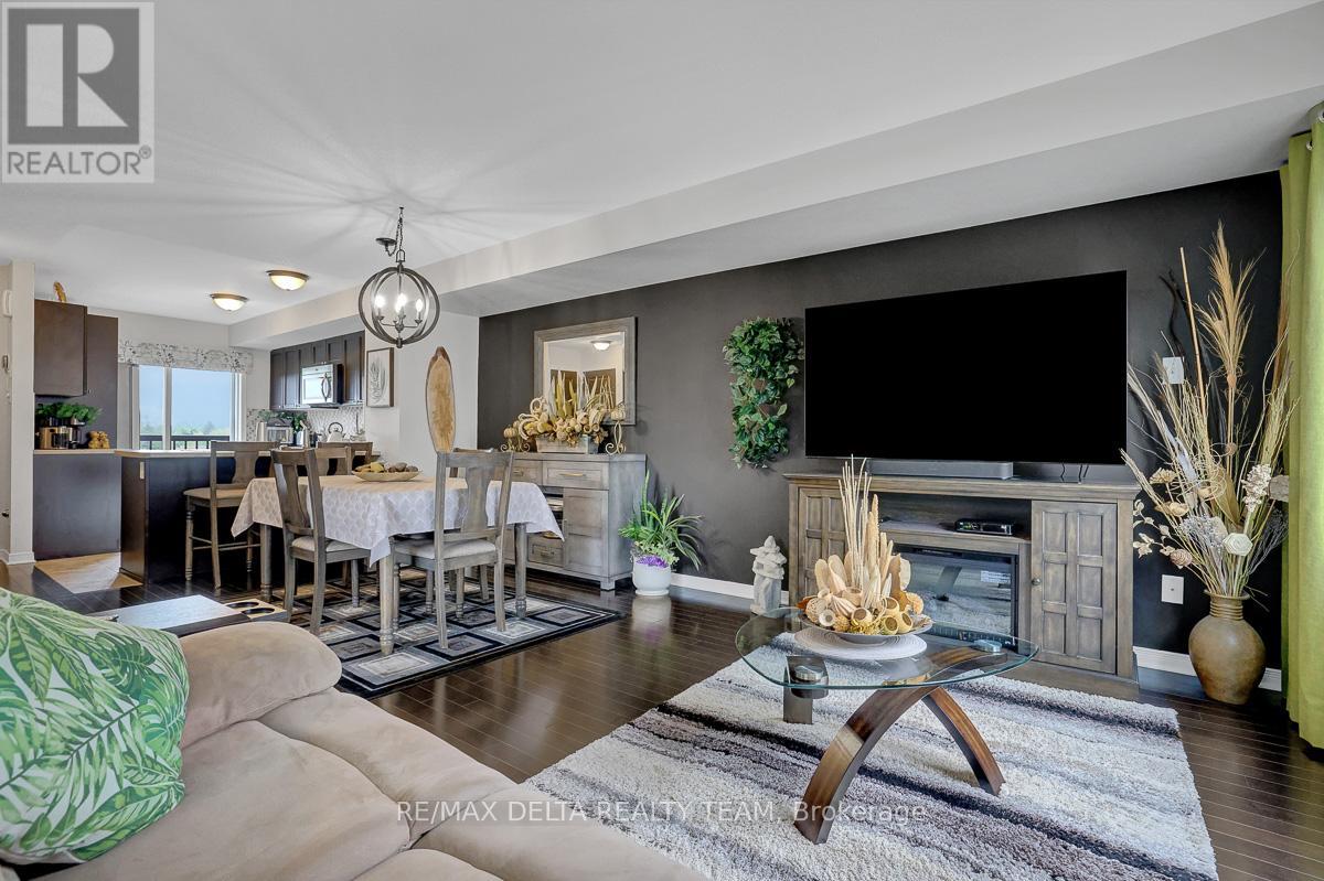 275 ERIC CZAPNIK WAY - 14