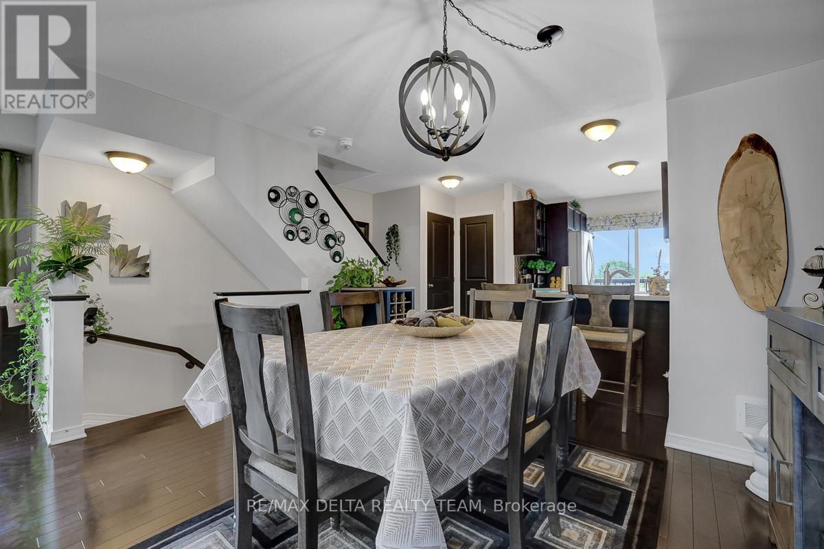 275 ERIC CZAPNIK WAY - 17