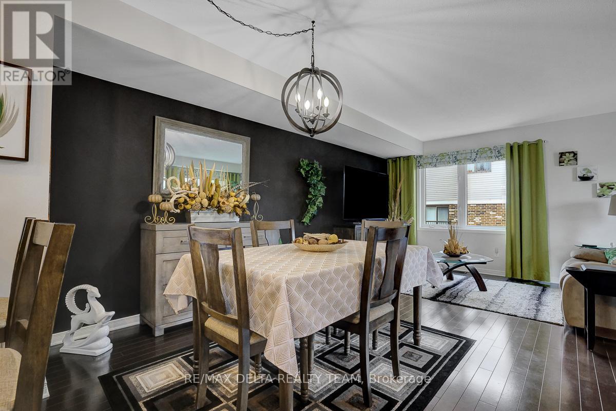 275 ERIC CZAPNIK WAY - 18