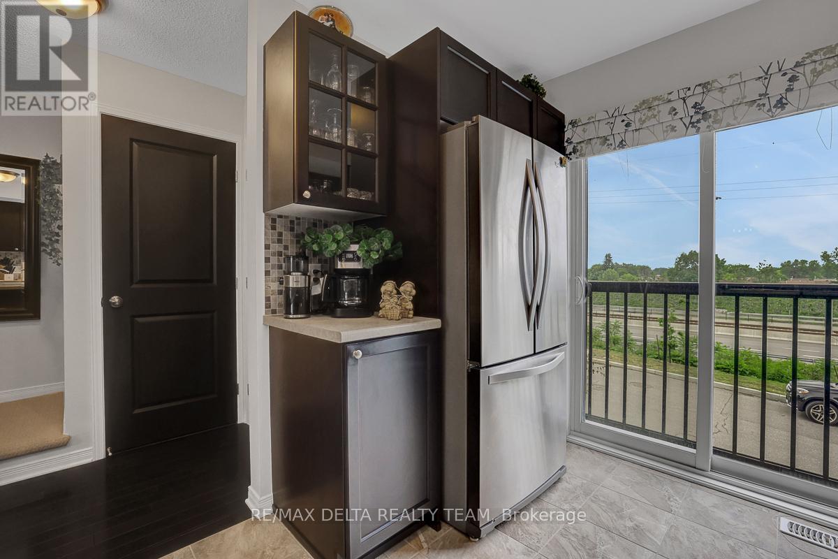 275 ERIC CZAPNIK WAY - 24