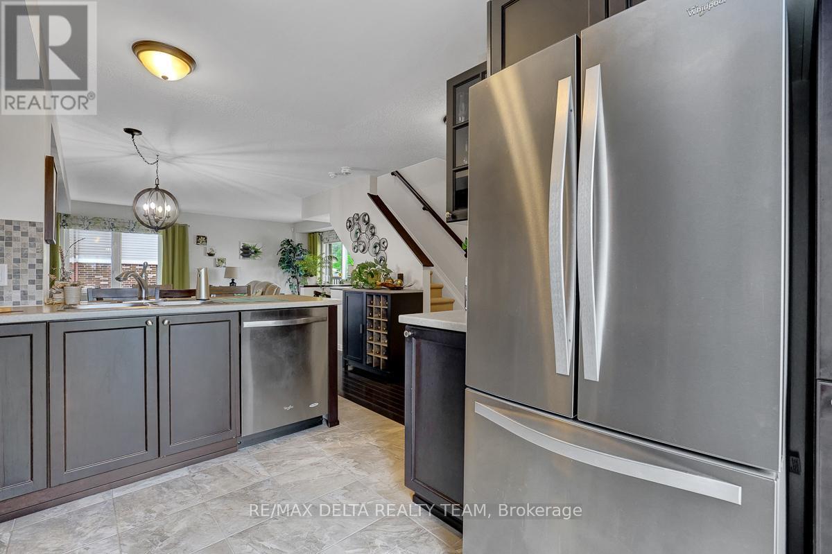 275 ERIC CZAPNIK WAY - 25