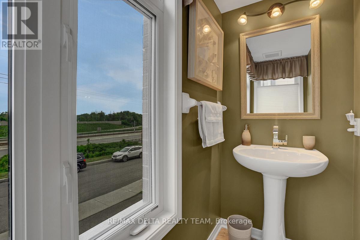 275 ERIC CZAPNIK WAY - 27