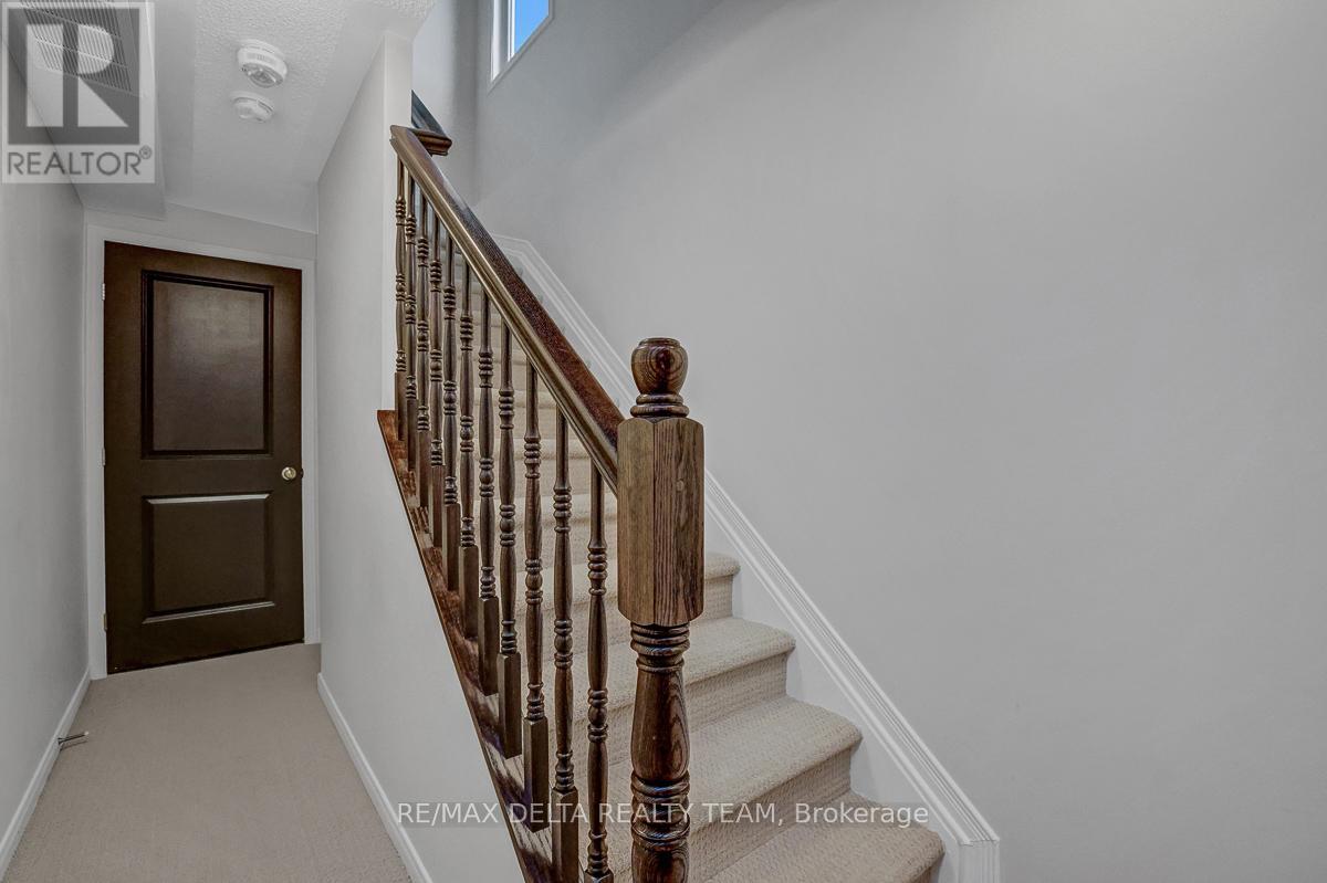 275 ERIC CZAPNIK WAY - 40