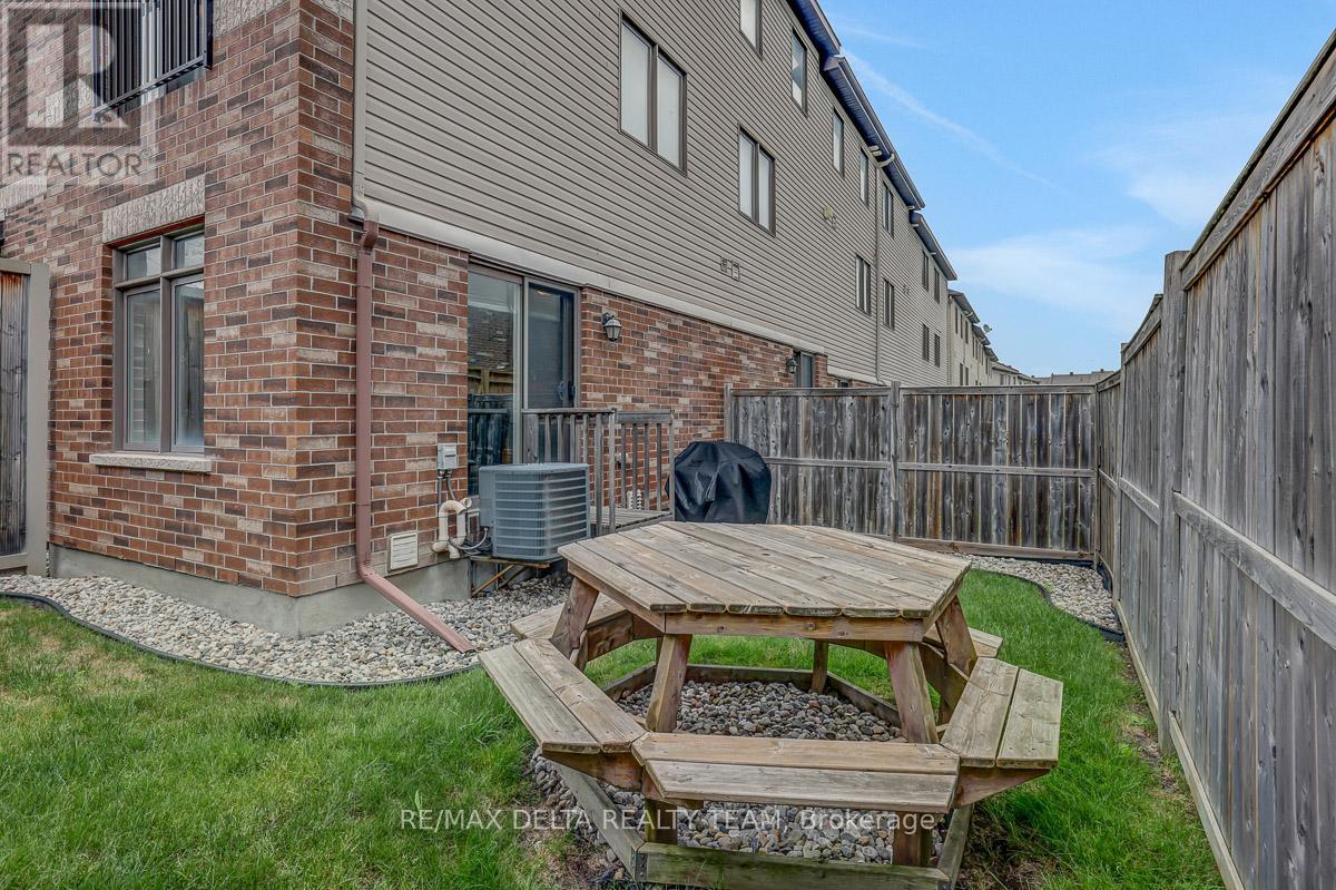 275 ERIC CZAPNIK WAY - 43