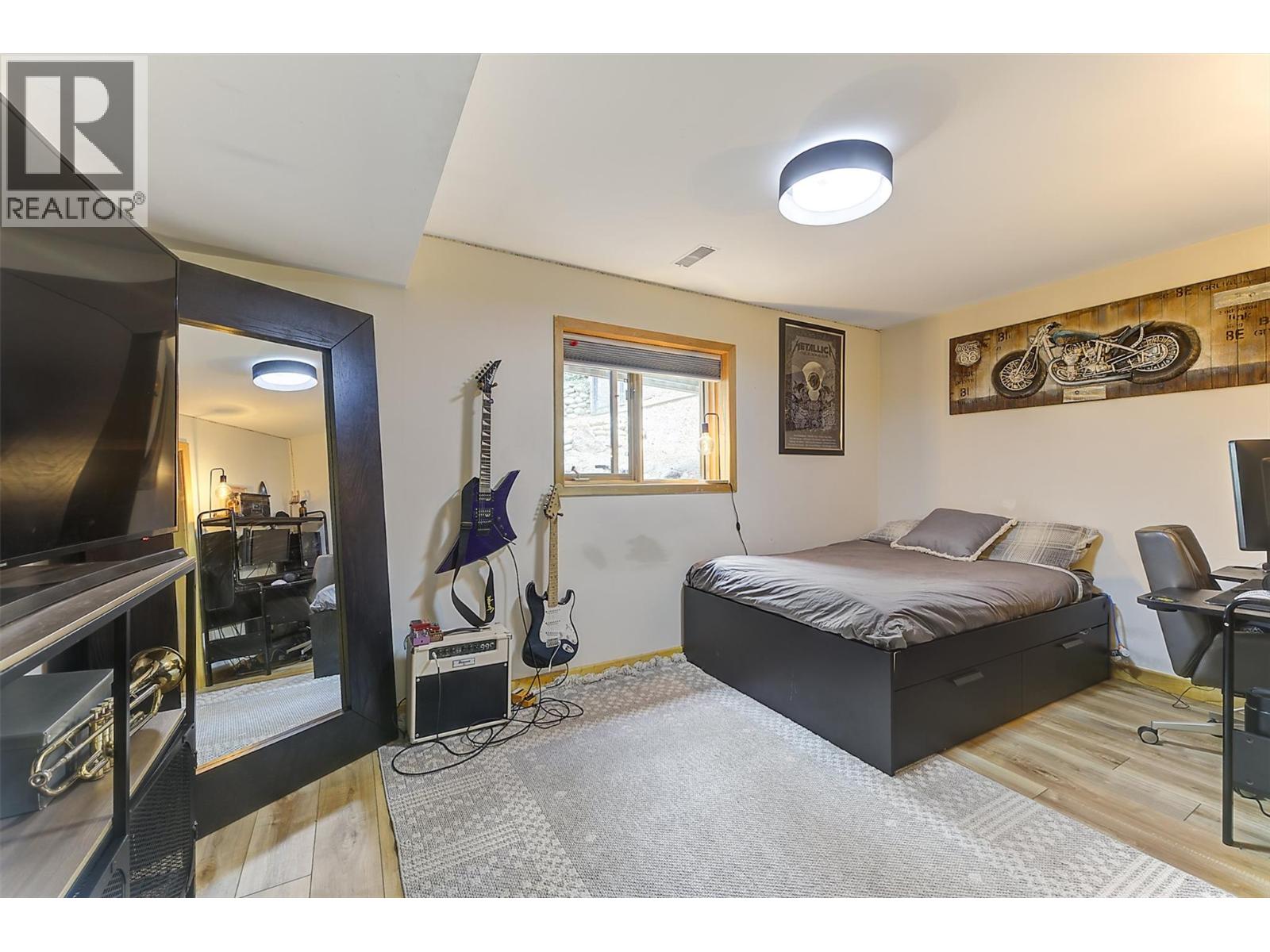 4220 6th Avenue - 46
