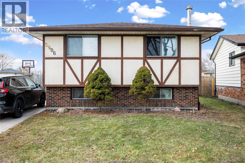 9606 AVERY LANE - 1