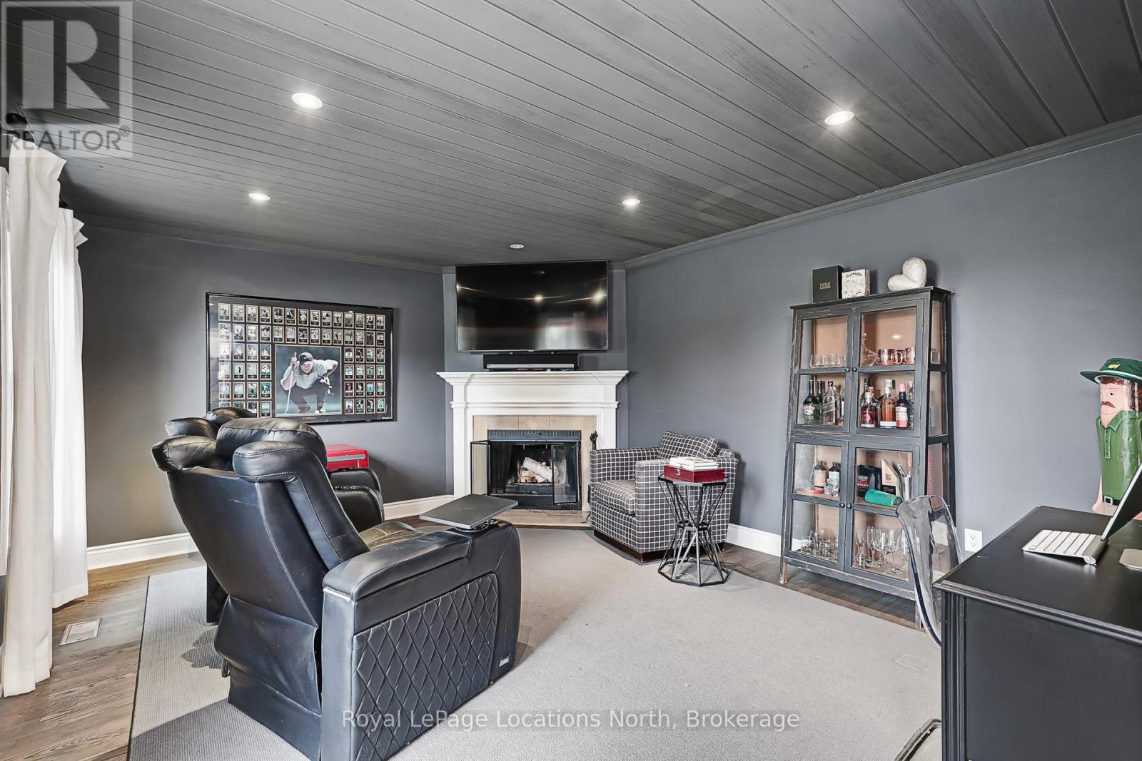 42 LOCKHART ROAD - 21