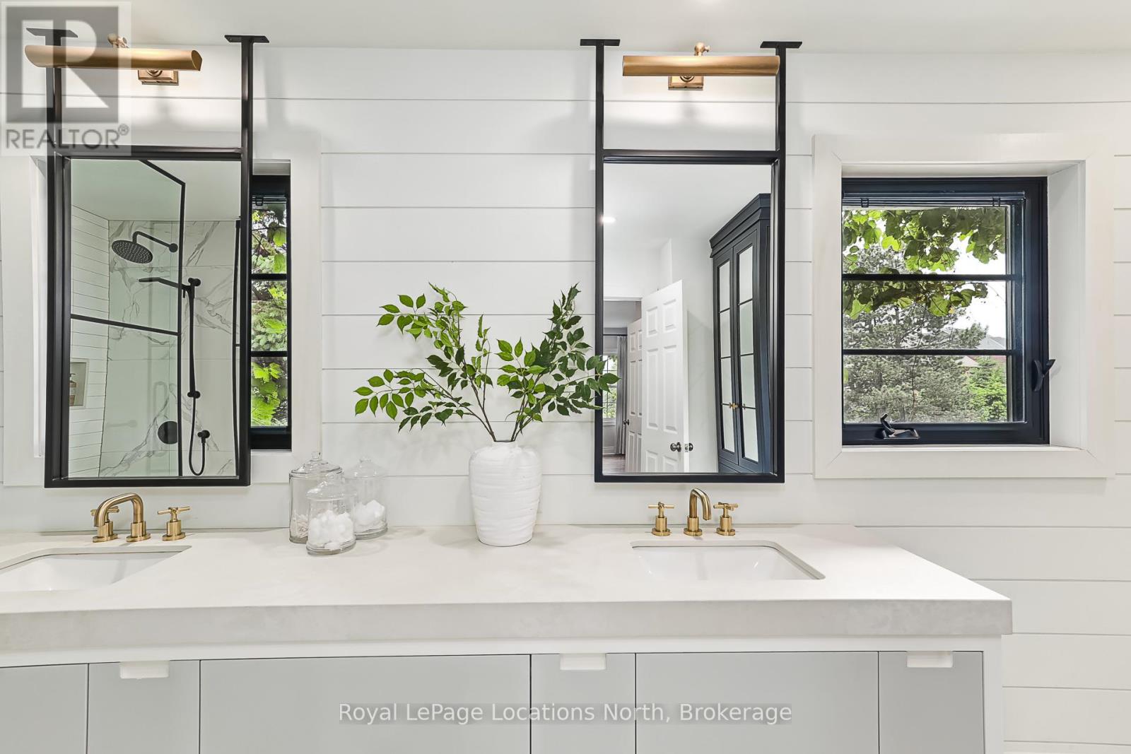 42 LOCKHART ROAD - 35