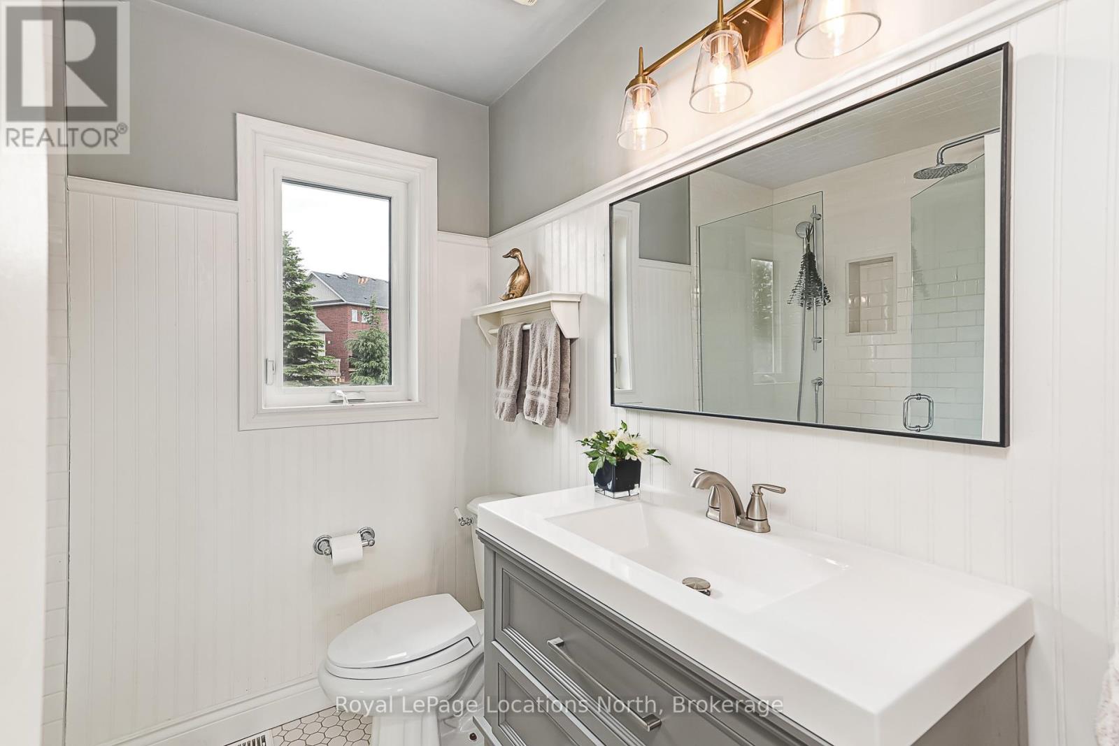 42 LOCKHART ROAD - 40