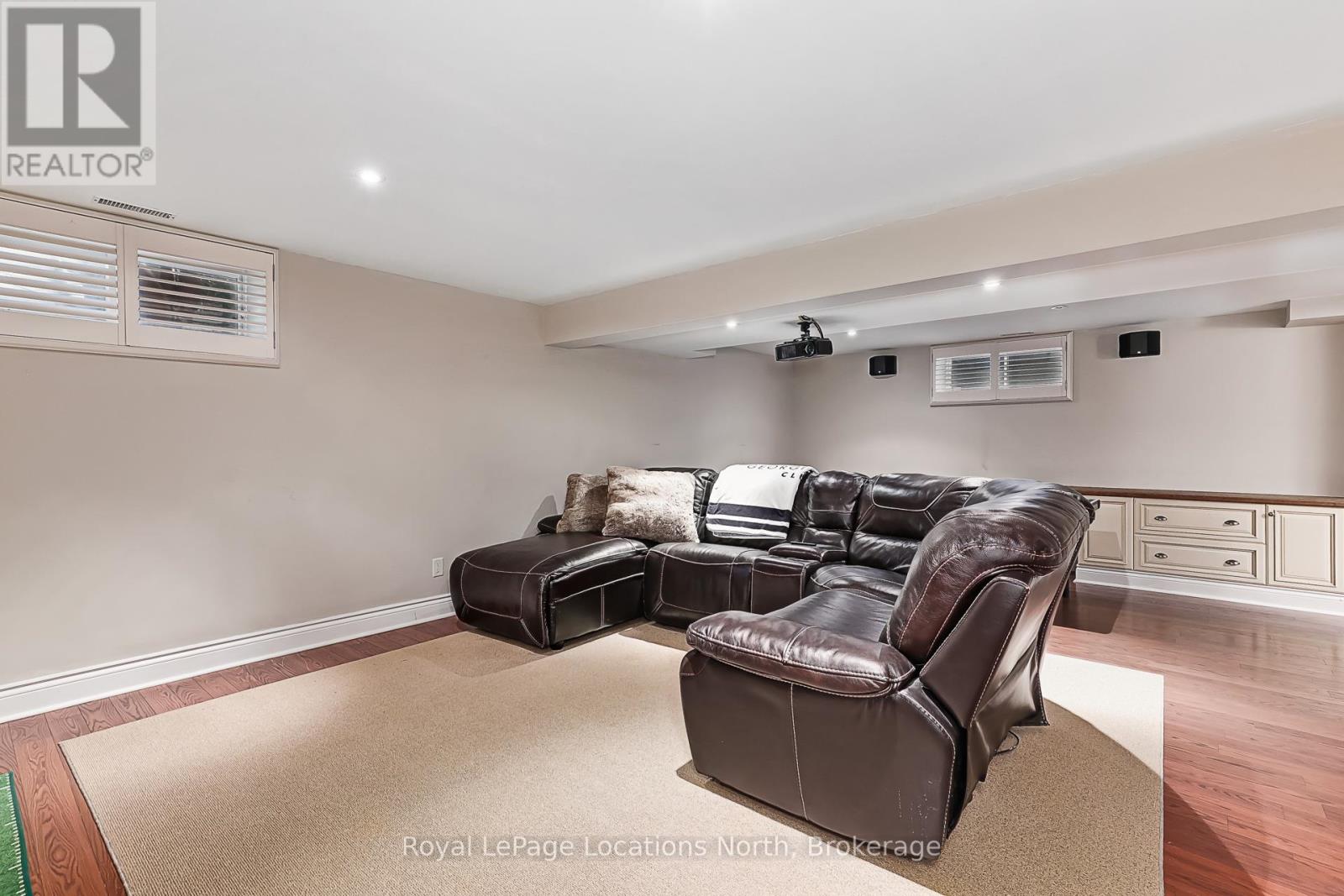 42 LOCKHART ROAD - 41