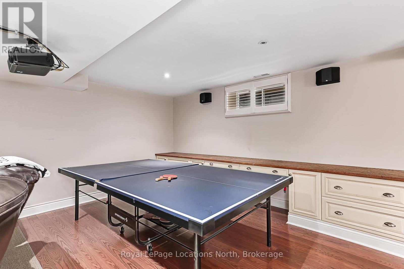 42 LOCKHART ROAD - 42