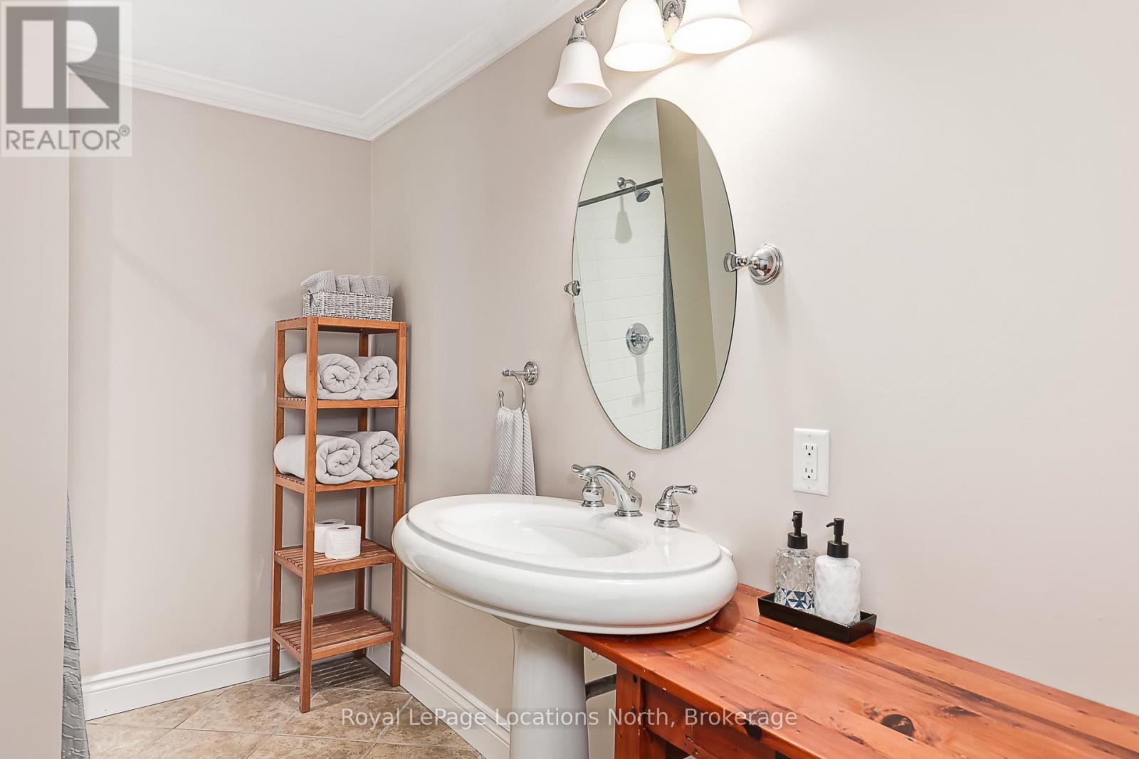 42 LOCKHART ROAD - 43