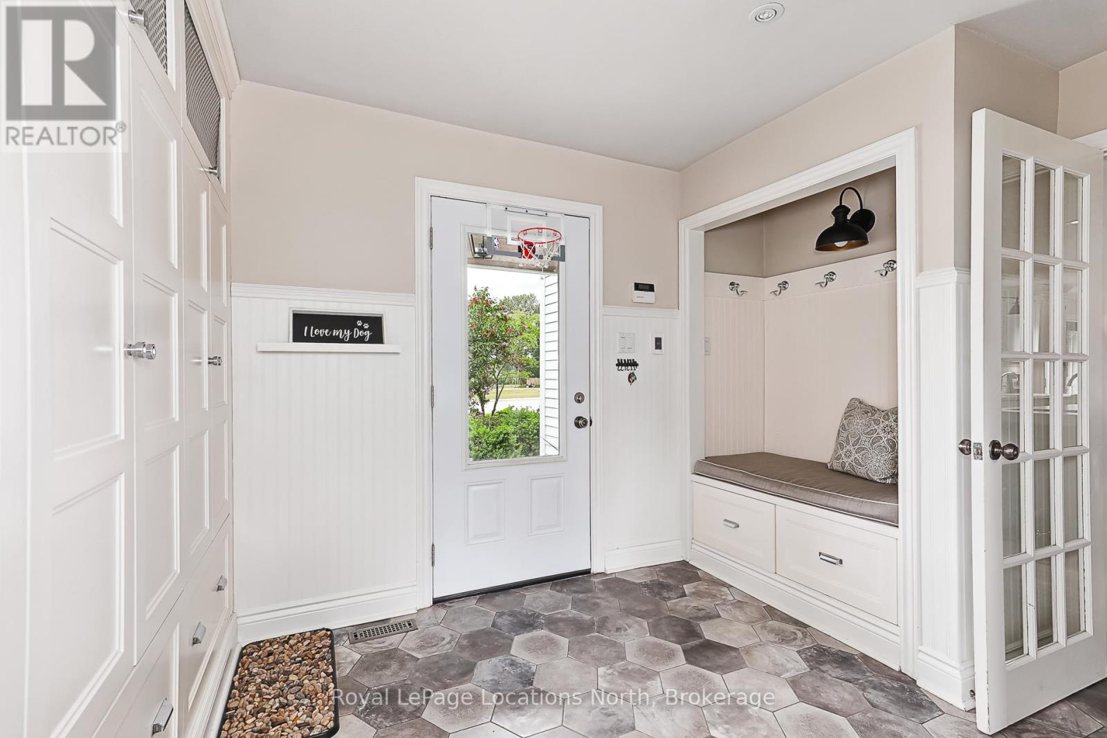 42 LOCKHART ROAD - 45