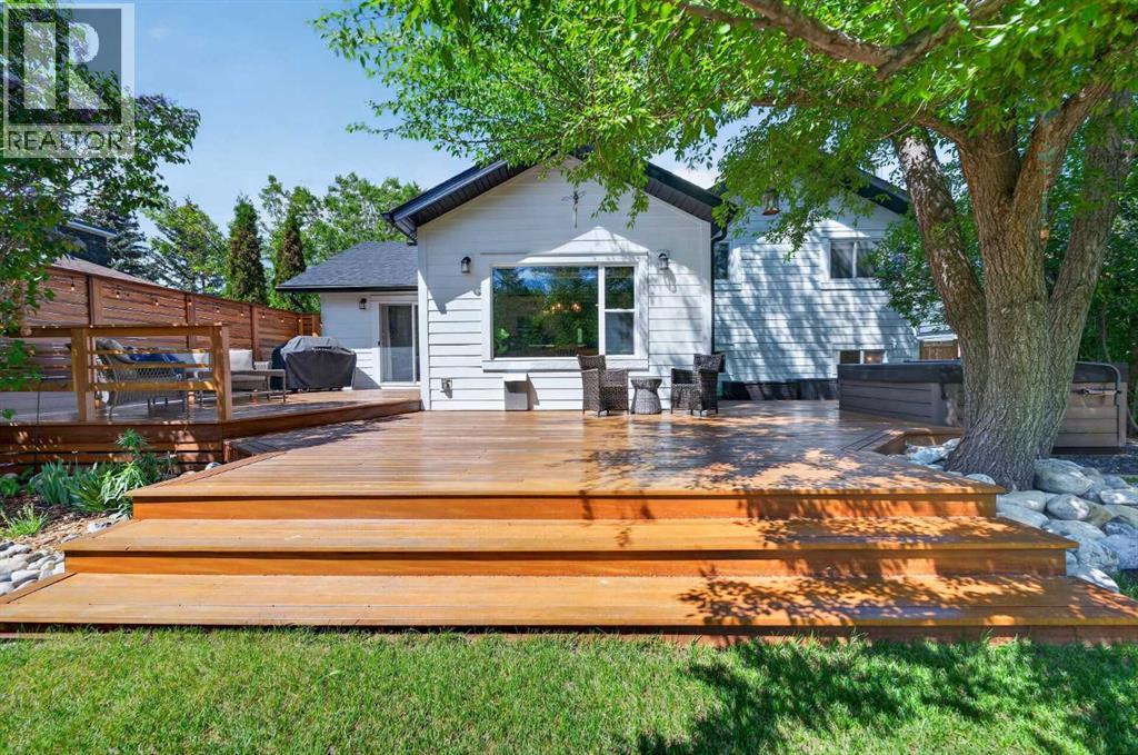 27 Bow Village Crescent NW — photo 42