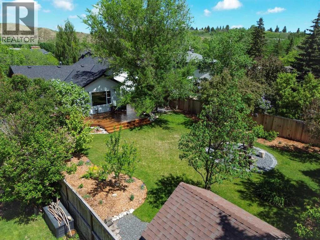 27 Bow Village Crescent NW — photo 50