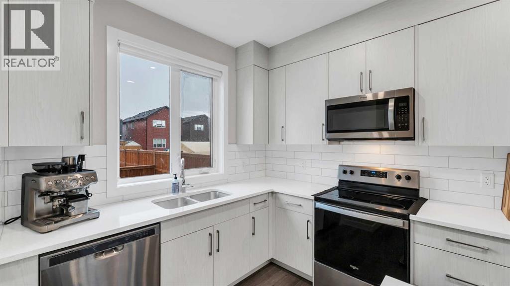 138 Homestead Boulevard NE — photo 17