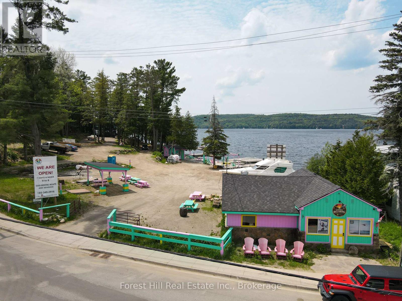 1092 MAIN STREET - 3