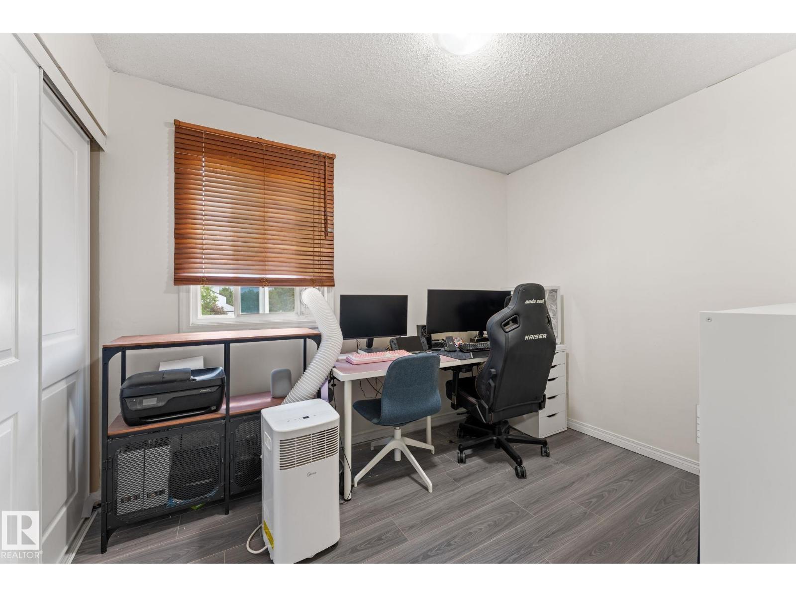 45 LANCASTER TC NW - 23