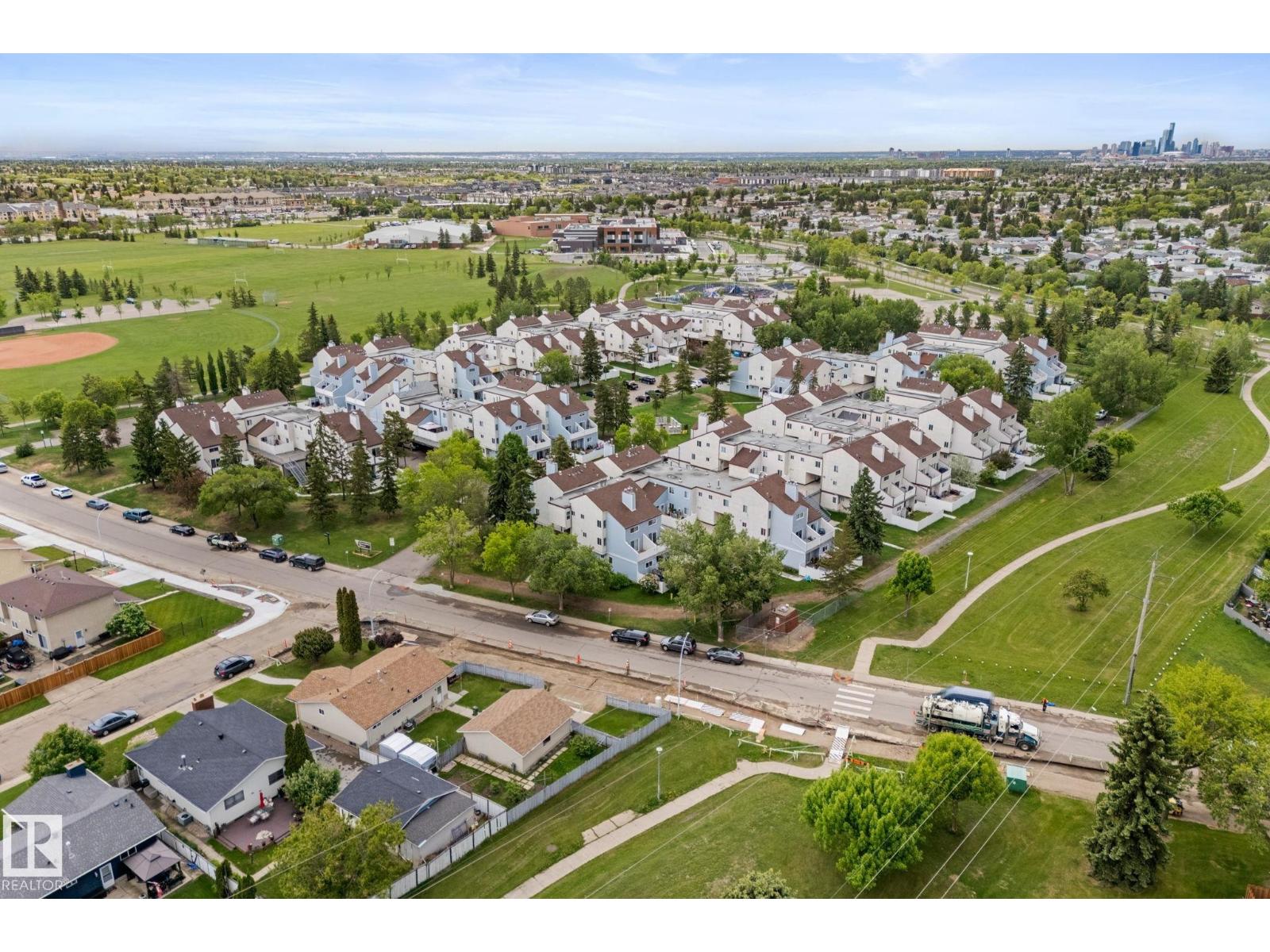45 LANCASTER TC NW - 32